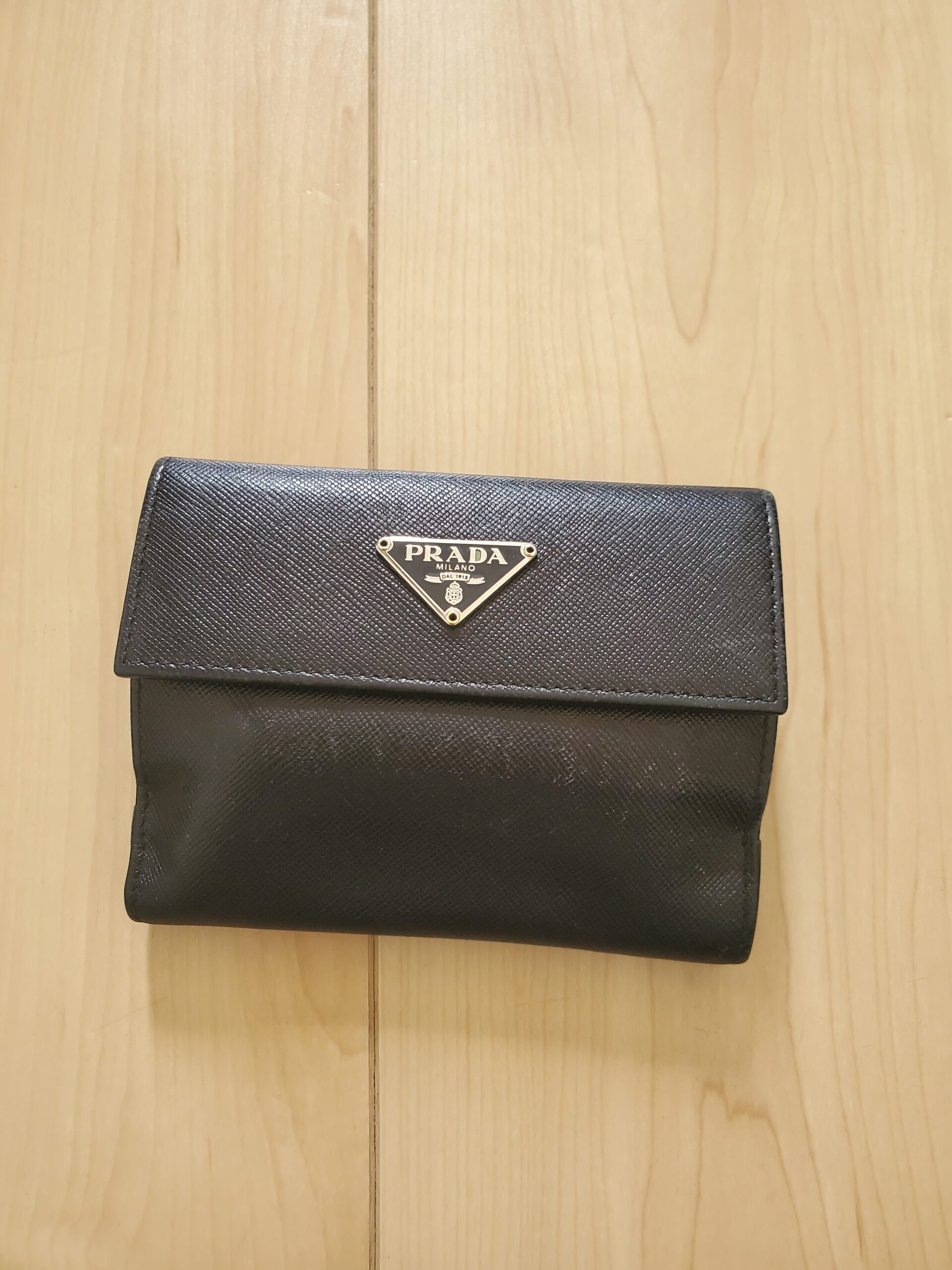 Recovered wallet from a taxi in Japan
