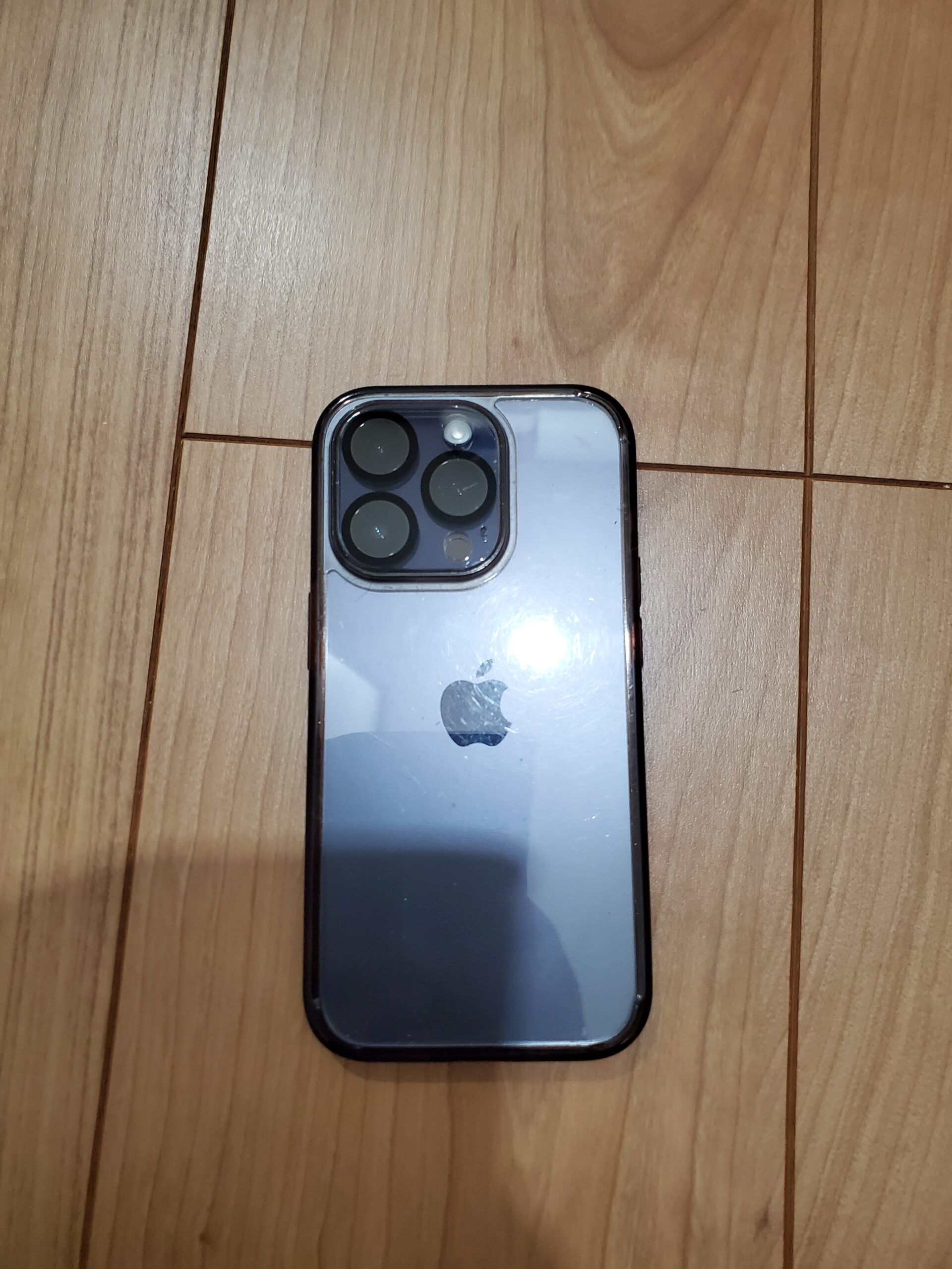 Recovered phone from a hotel in Japan